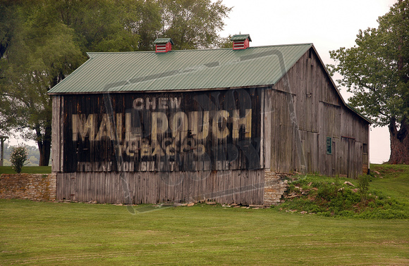 0146-OH   "Ohio Mail Pouch Barn"